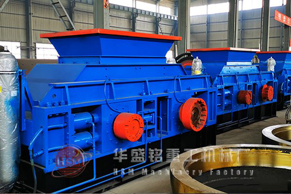 HTH全站登录入口 平箱仿液压篮球架箱体底部先起锈怎么办？室外除锈与补漆的操作步骤